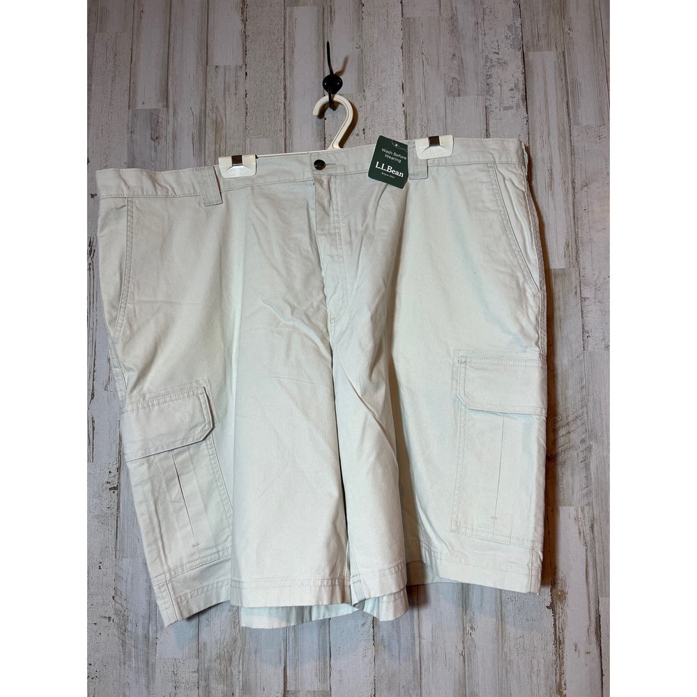 L.L.‎ Bean Wrinkle Resistant Cotton Men Shorts Color Beige- NWT